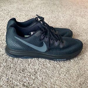 Men’s Black Nike Zoom All Out, Size 11.5